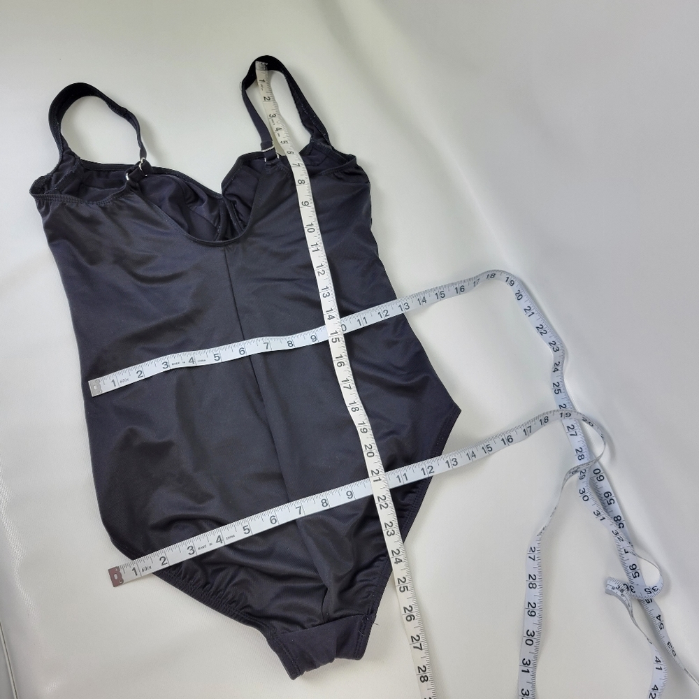 MIRACLESUIT Black One Piece Swimsuit Sz 4/6 - Picture 8 of 11